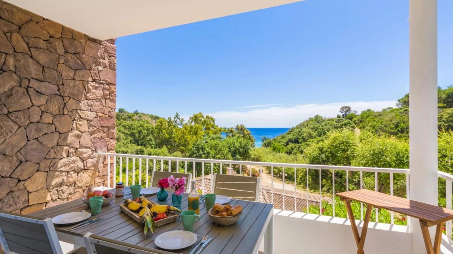 Studio Aloe - Welkeys location